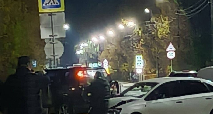 Мост через Волгу стал эпицентром дорожного коллапса в Костроме