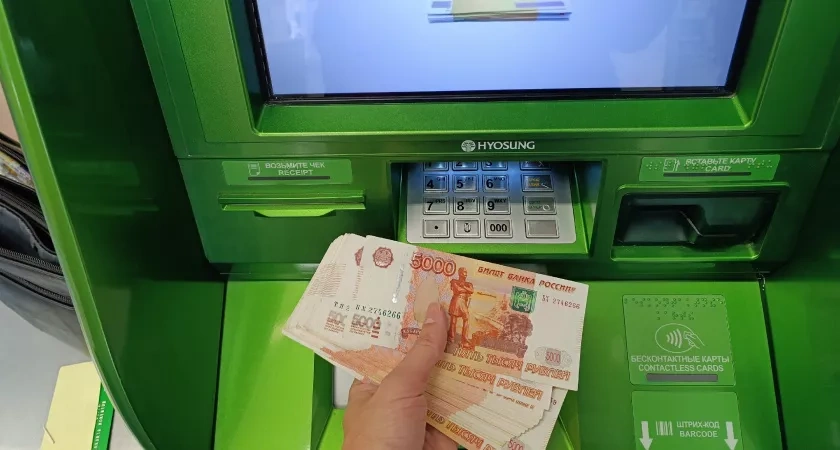 Всего одна простая фраза, а денег — полные карманы: вот что нужно говорить перед выходом из дома для богатства