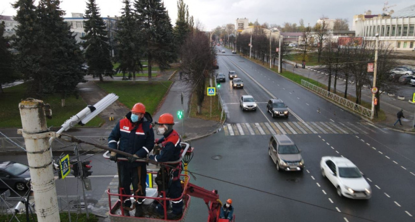 В Костроме усилили контроль за освещением пешеходных переходов вблизи школ
