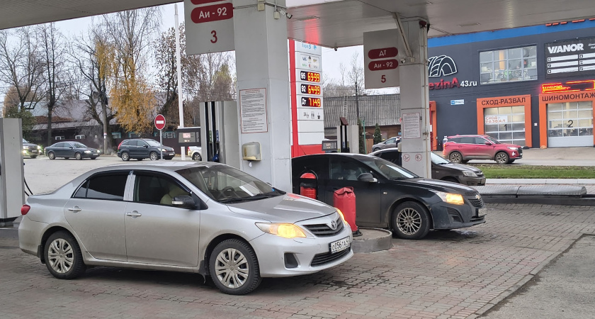 Правда ли бензин портится в баке или канистре: запомните это раз и на всю жизнь