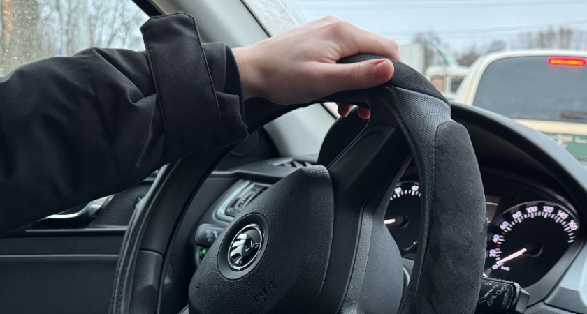 В Галичском районе мужчина угнал авто и попал в ДТП