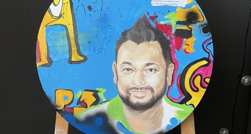 Подарок из Костромы растрогал певца Сергея Жукова