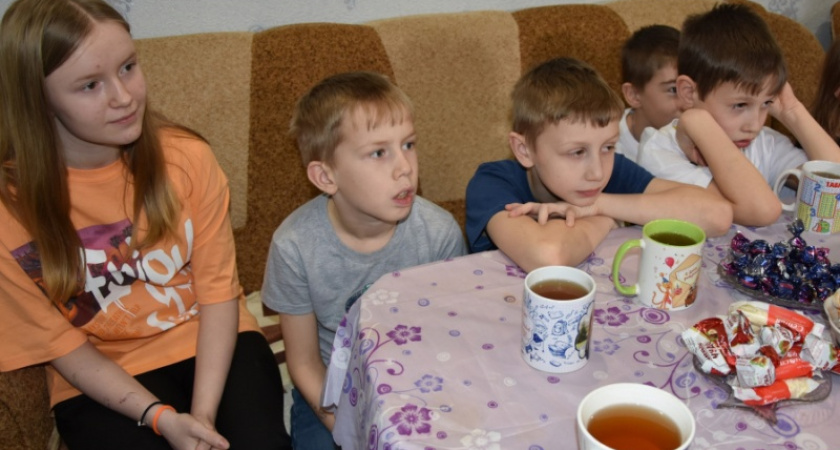 В Костроме свыше 300 детей-сирот нашли семьи с начала 2025 года