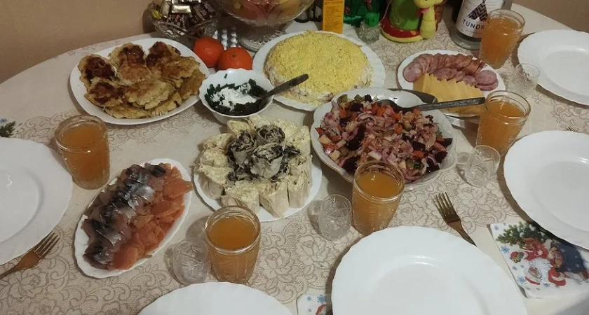 «Мимоза» и «Шуба» — в пролете: заменила их салатом «Черная жемчужина» — Огненная Лошадь бъет копытцем от радости