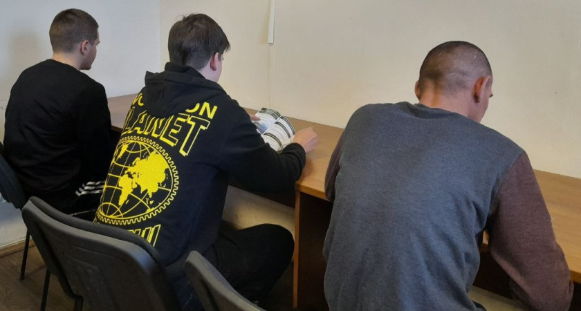 Еще 10 костромичей отправились на военную службу по контракту