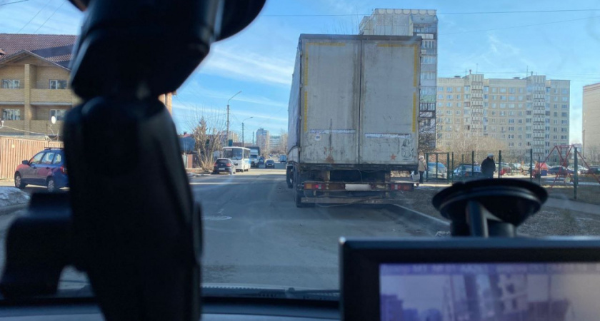 В Костроме за неделю оштрафовали 20 грузовиков за незаконную парковку