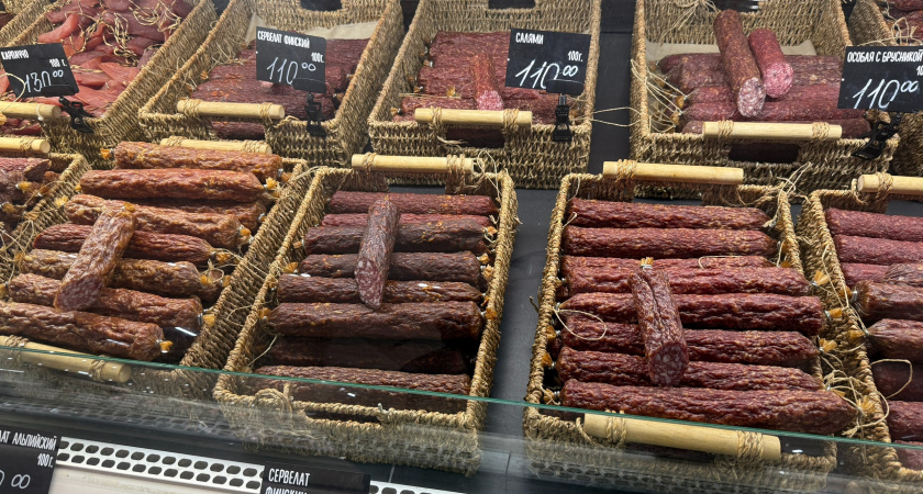 Купила колбасу категории "А" из "Ермолино": делюсь впечатлениями — есть ли в ней настоящее мясо