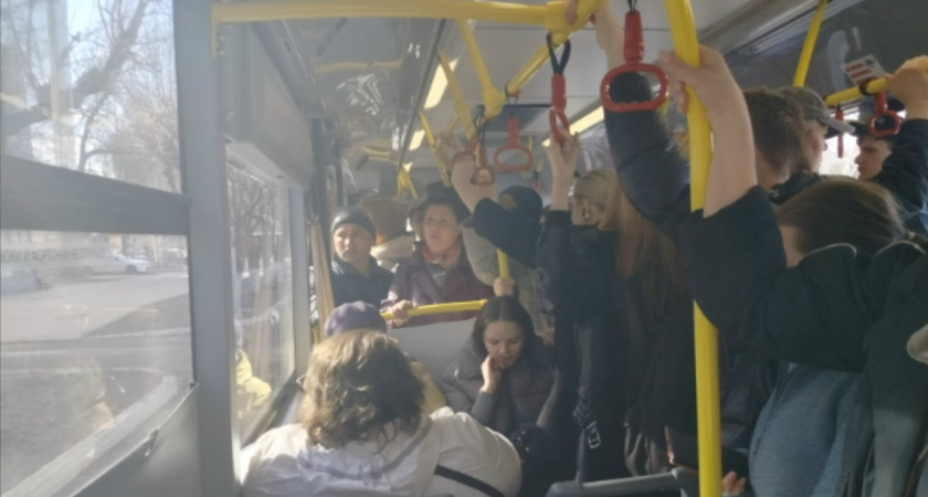 В Костроме открыта горячая линия для пассажиров межмуниципальных маршрутов