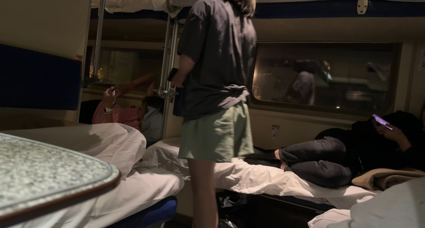 "Вы - мужчина, вам ведьвсе равно!": "яжемать" визжала на весь поезд, доказывая свою правоту - реальная история