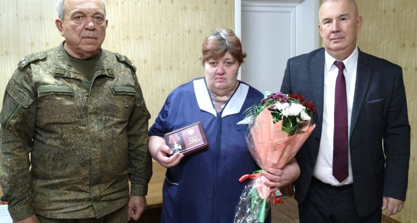 В Костромской области двум семьям погибших на СВО бойцов вручили Ордена Мужества