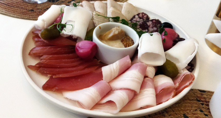 Почему иностранцы морщатся от русских блюд: список "гастрошоков", о которых мы не задумались