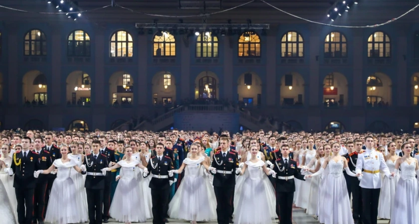 Четыре костромича выступят на Кремлевском кадетском балу