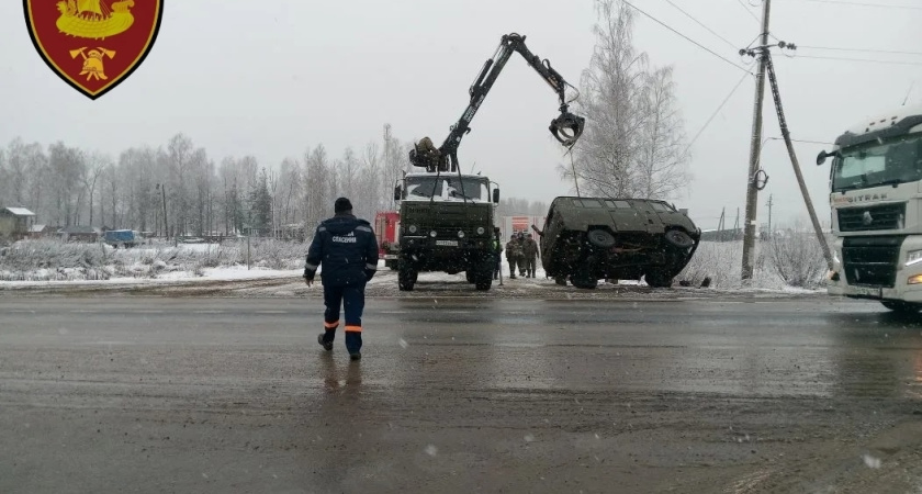 За двое суток в Костромской области три машины вылетели с дороги