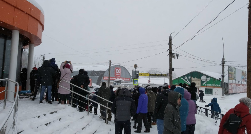 Появился график работы ГАИ, МФЦ и почты в новогодние праздники в Костроме