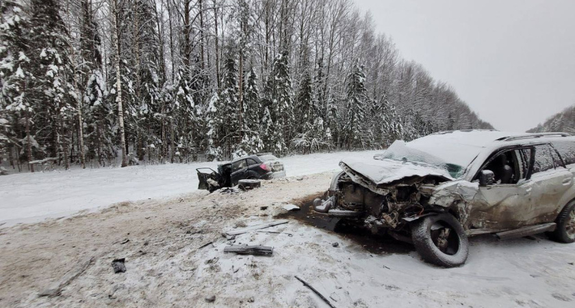 В Макарьевском районе в жутком ДТП на трассе погибло двое