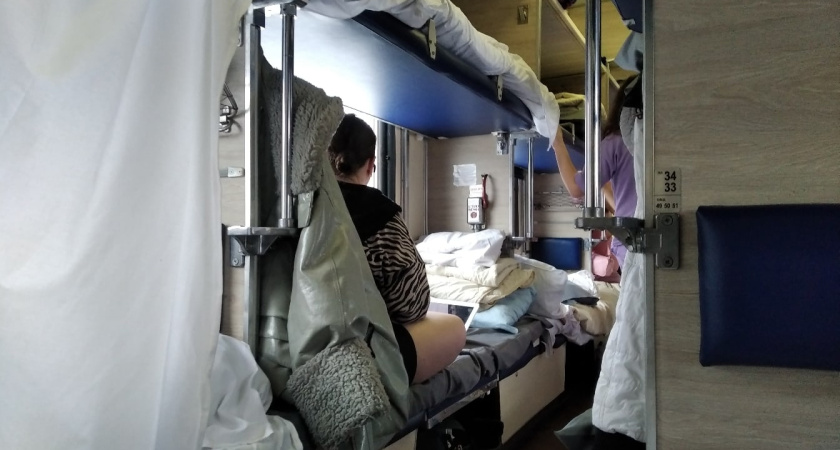 К столику в плацкарте больше не пустят - в новых вагонах их начнут делать совсем по-другому