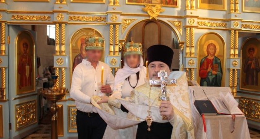 В костромской колонии свободный мужчина женился на заключенной