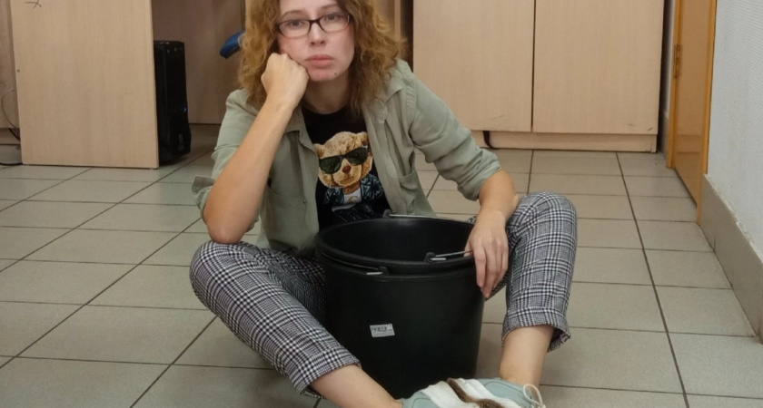 Жители поселка Вохма страдают от воды: "Выгреб 12 кило извести"