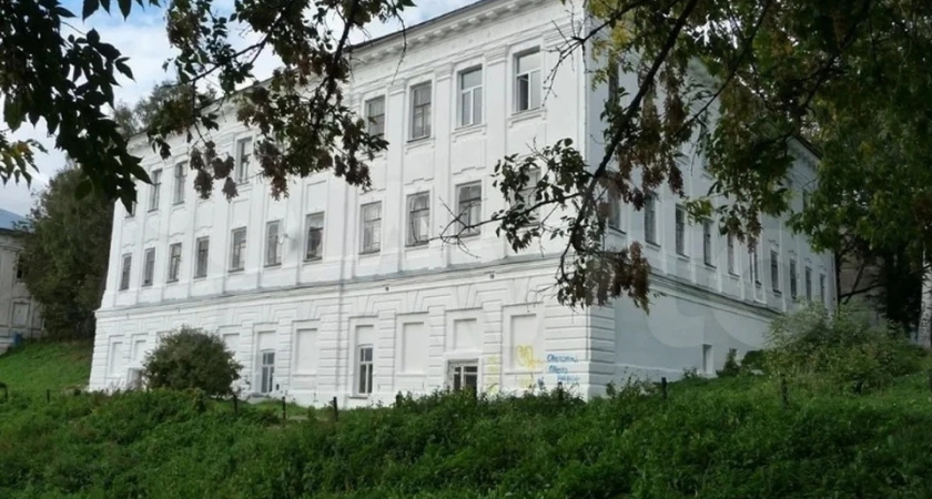 Уникальный исторический дом с видом на Волгу выставили на продажу