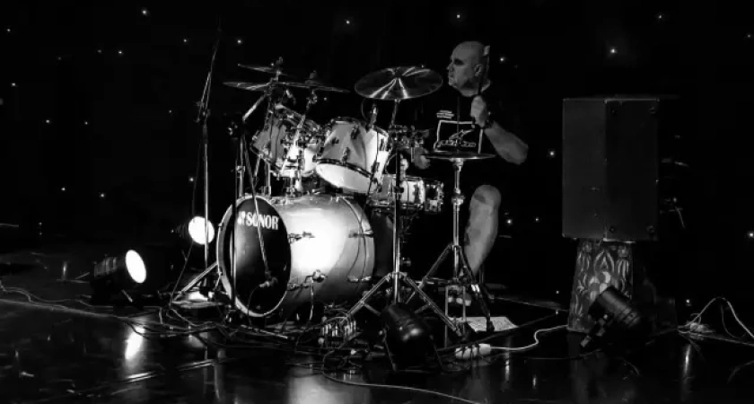 В Костроме умер рок-музыкант Павел Смирнов