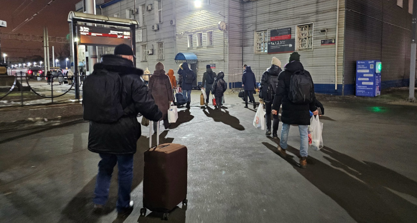 Тащат все, что видят: проводники рассказали, как пассажиры воруют чужие вещи и имущество поезда - всегда будьте начеку