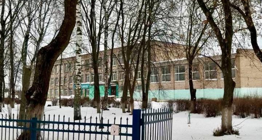 Школу под Костромой не могут сдать два года