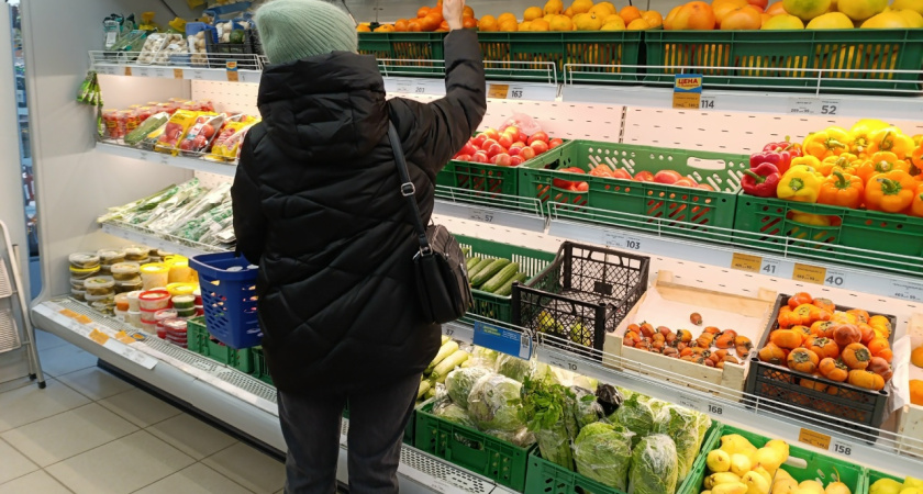 Более половины зарплаты костромичей уходит на магазины