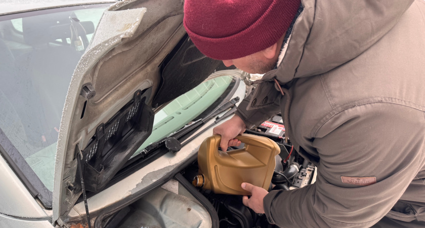 Названы 4 импортных моторных масла, которые почти никогда не подделывают