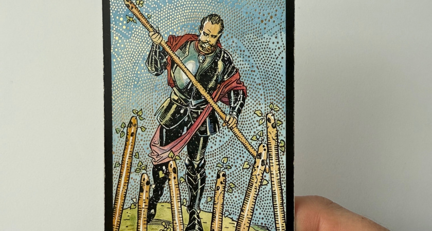 Переживание о трудностях может подорвать здоровье - совет дня от карт Таро на 19 февраля