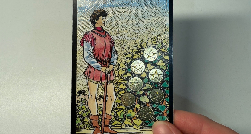 Не вздумайте 20 февраля брать кредит и занимать деньги в долг - совет дня от карт Таро