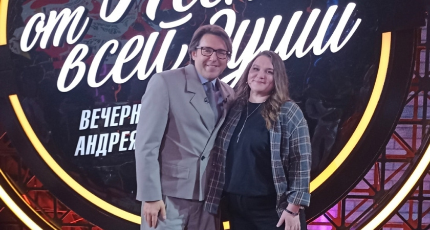 Жительница Костромы покорила Андрея Малахова песней и семейной реликвией