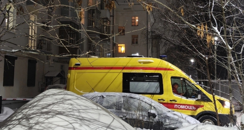 В Костроме ребенок упал в подвал и покалечился