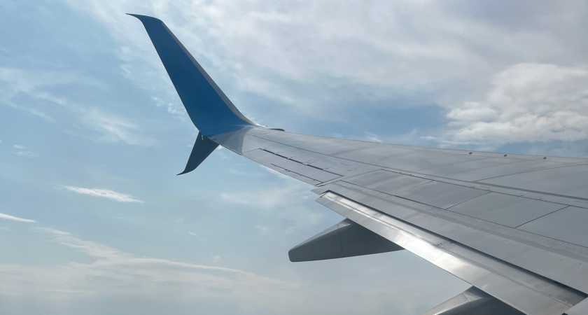 «Женщина, уступите ребенку место у окна!»: мама ответила так, что хамка пожалела о своих словах