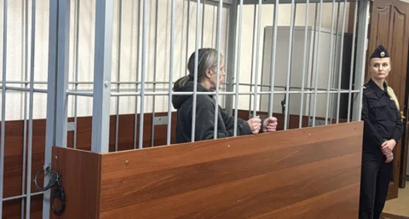 Под Костромой жена изрезала живот своему мужу