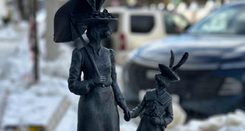 В Костроме «Дама с дочкой», «Моряк» и «Трактирщик» переехали на новые места