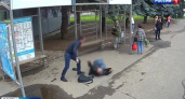 В Костроме двое мужчин подрались на автобусной остановке: полиция ищет свидетелей