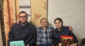 Костромские следователи поздравили ветерана Великой Отечественной войны с Новым годом и Рождеством