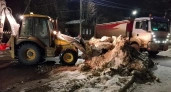 Из Костромы в срочном порядке вывозят горы снега