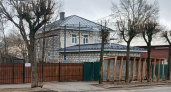 Не соответствует облику исторического поселения: в Костроме просят снести новый дом по улице Горной