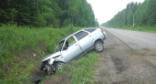 В Костромской области пьяный водитель на легковушке вылетел в кювет