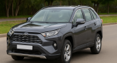 Потратил 3 миллиона на новый RAV4 — и понял, что старый был лучше: теперь шумит, дёргается и ест по 13 литров. Честный отзыв владельца