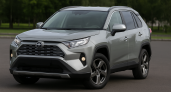 Купил новый RAV4 - ждал комфорта, а получил головную боль: всё вроде красиво, но что-то пошло не так - реальный отзыв владельца