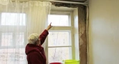 Лед на стенах и вода в комнатах: костромичка заставила УК отремонтировать разрушающийся дом