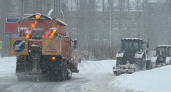 Шесть десятков машин вывели на улицы Костромы для борьбы со снегом