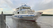 В Костроме за 14 миллионов продают теплоход с банкетным залом