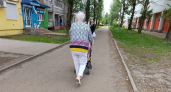В России начали платить зарплату бабушкам в 45 тысяч рублей