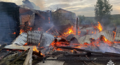 Под Костромой жилой дом вспыхнул как спичка