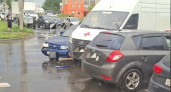 В Костроме машина скорой помощи попала в аварию 