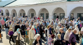Крестный ход к храму Спаса-на-Запрудне собрал более 2500 костромичей