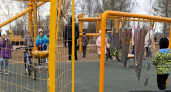 "Дети висят на остатках железа": в Костроме сообщают о разломанной площадке у школы